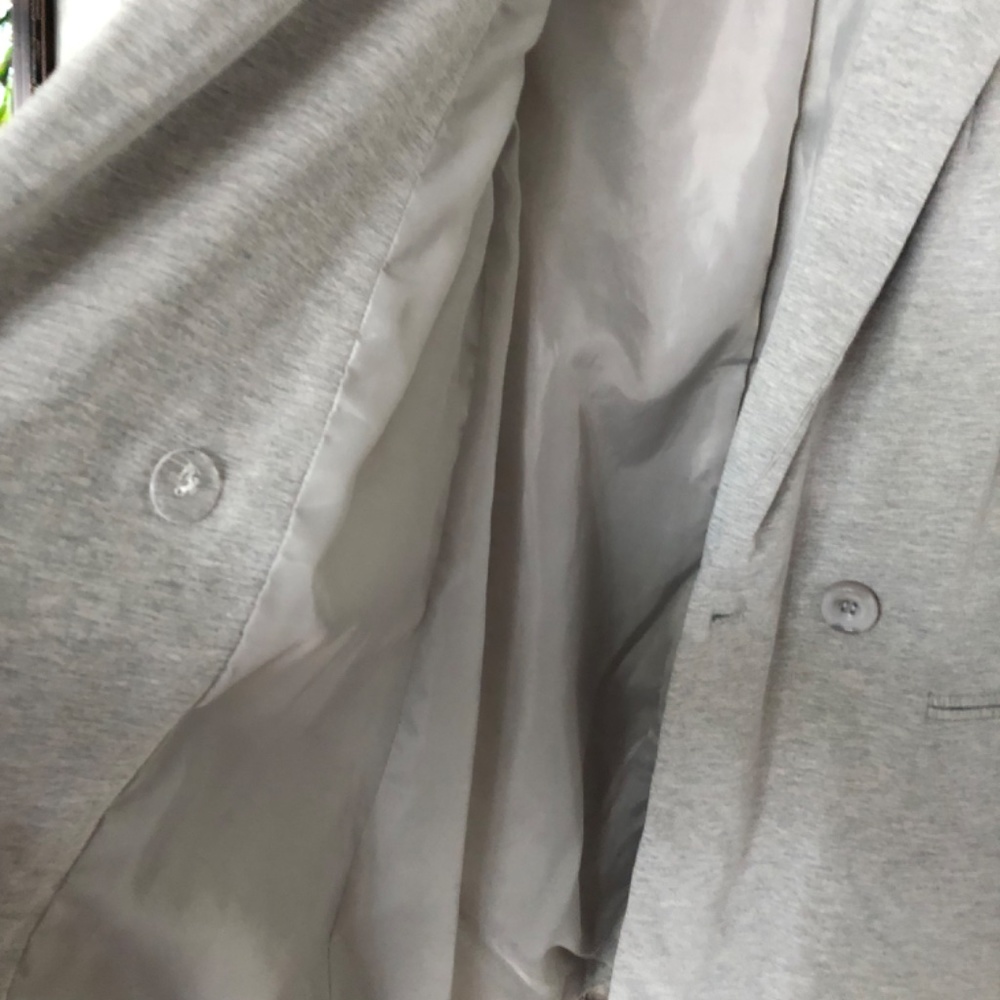 Blazer - Picture 6 of 9